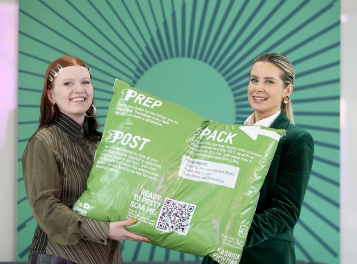 Oxfam Ireland’s Deputy Shop Manager in Ringsend, Patrycja Pawela (L), and Marketing  Communications Manager at An Post, Ruth Gill (R), at the official PostBack photocall. 