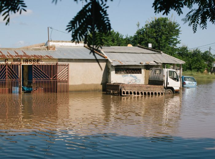 flooded shops and homes in Mozambique