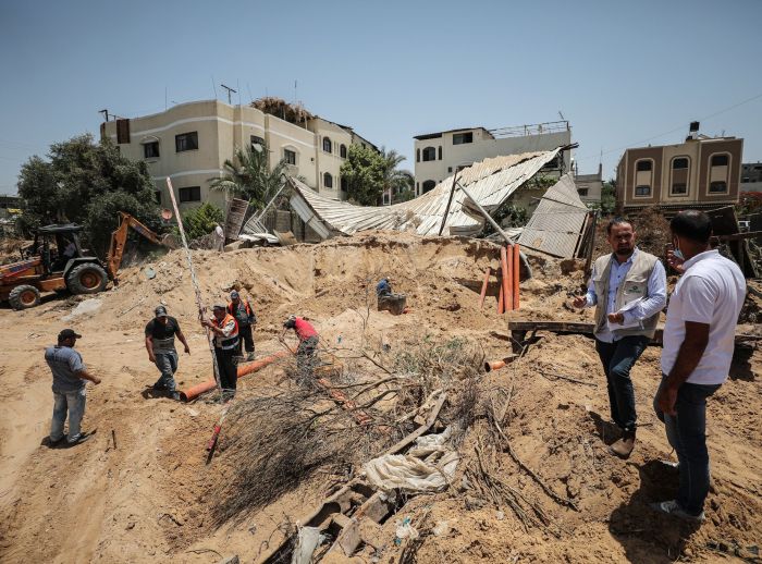 After air strikes damaged municipal water systems in northern Gaza in May 2021, Oxfam helped rebuild the sanitation system in Beit Lahia.