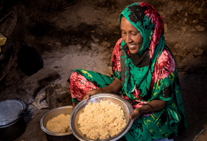 Rice and potatoes for four people cooked by Safia