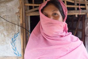 Rohingya refugee woman