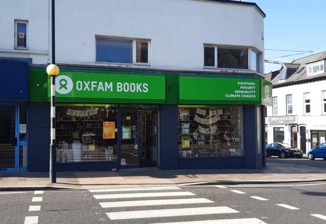 holywood books oxfam