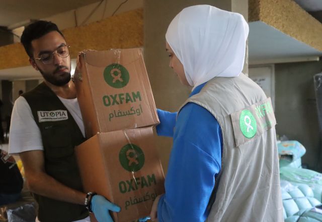 Oxfam and partners distributing Menstrual Hygiene Management kits at a collective shelter for displaced people in North Lebanon