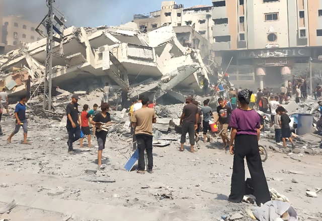 Clinic of Oxfam partner Palestine Medical Relief Society (PMRS) which was destroyed in an attack by Isreali forces in Gaza City. 