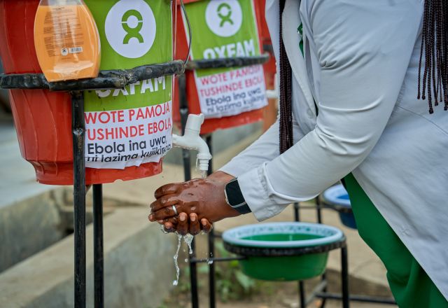 Use of handwashing kits at a health centre in DRC during the Ebola outbreak